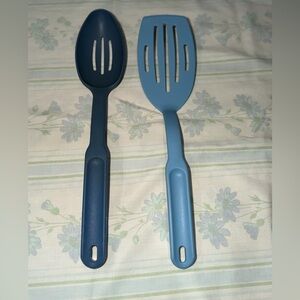 Pampered Chef Set of Two Blue Slotted Spoon & Spatula Nylon Heat Resistant
